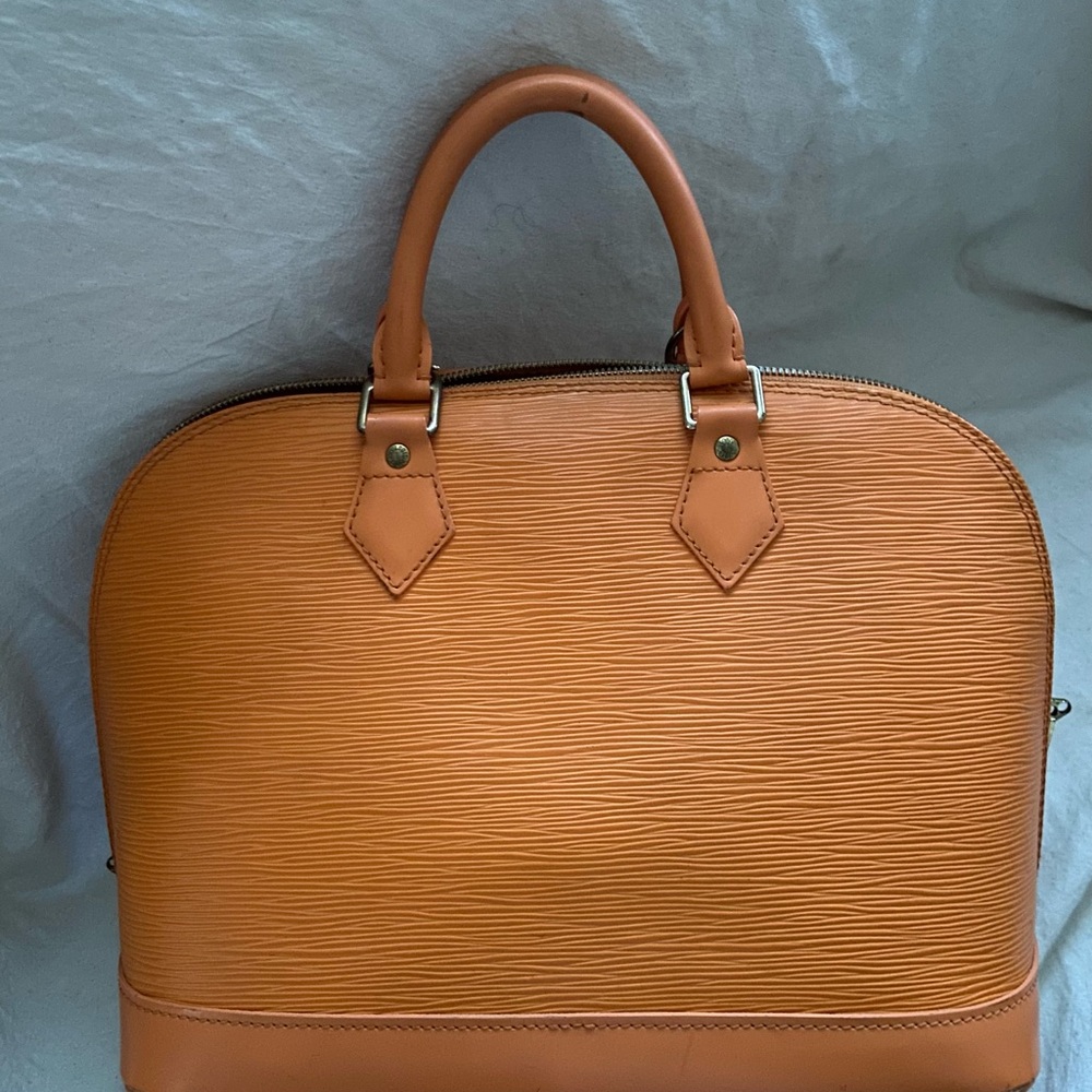 Authentic Louis Vuitton Alma PM Epi